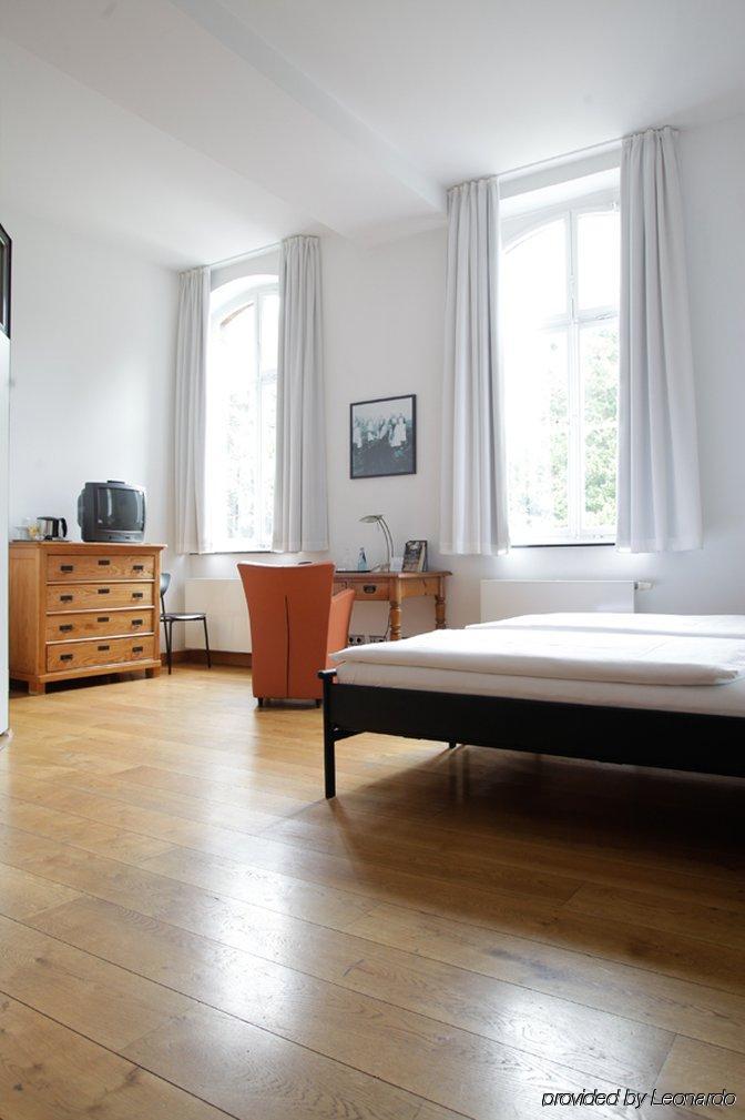 Hotel Mutterhaus Duesseldorf Pokoj fotografie